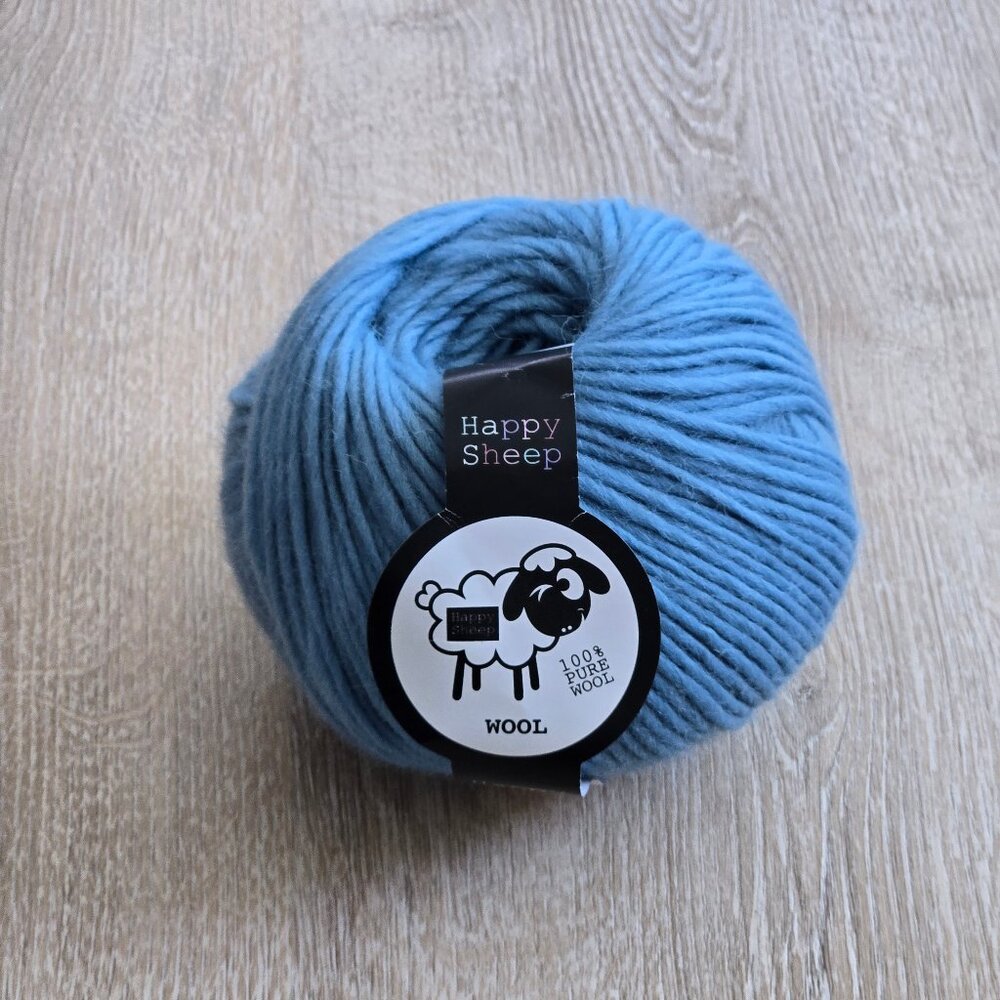 Happy Sheep 100% Wool Yarn 100g Dove Blue Worsted Weight 175 yds New With Tags
